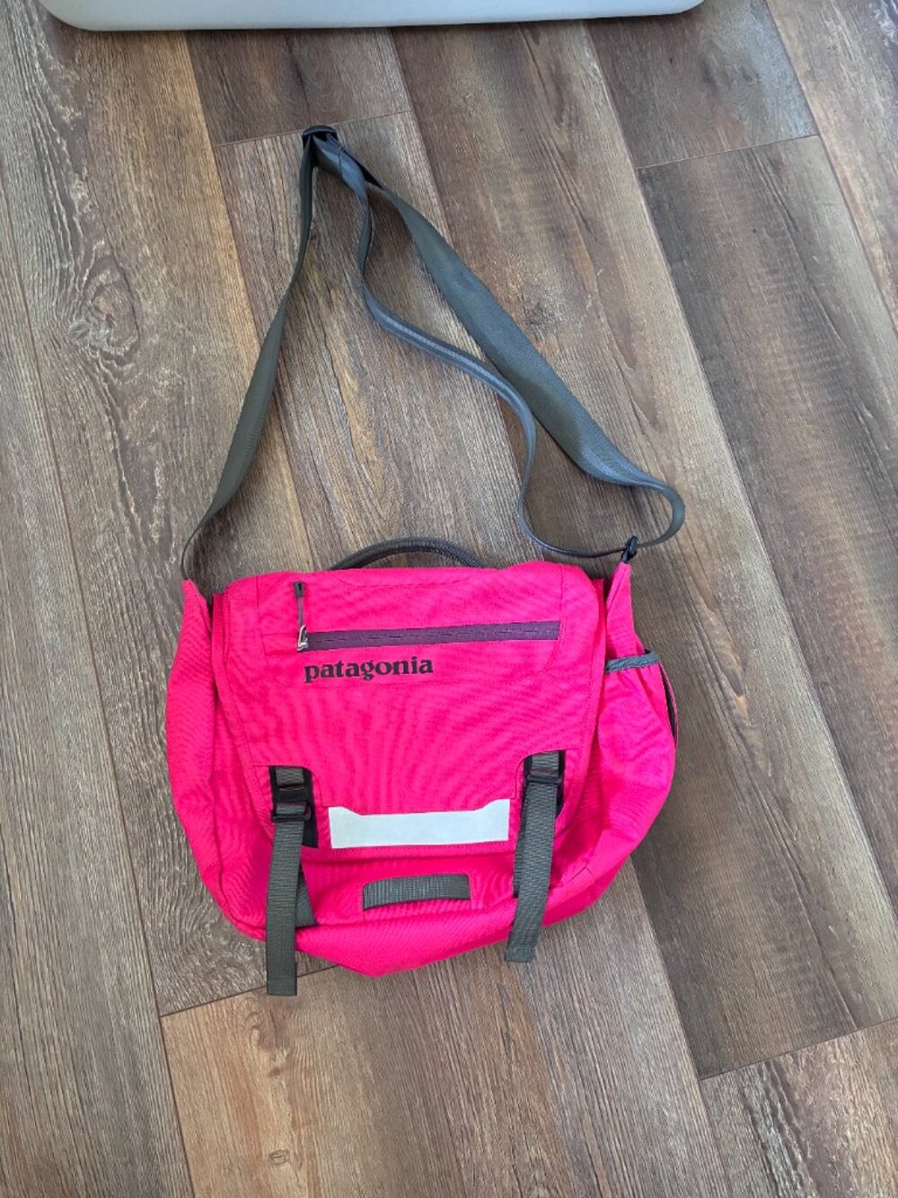 Pink Patagonia Crossbody Bag - Picture 2 of 3